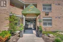 1008 - 260 DAVIS DRIVE | Newmarket Ontario | Slide Image Three