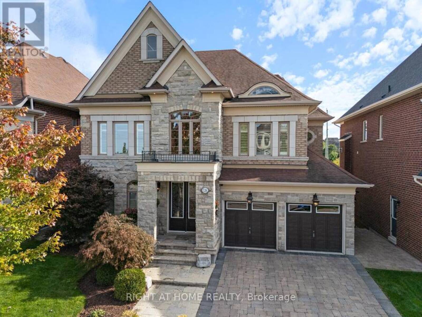 126 VINES PLACE, Aurora, Ontario L4G 0R7