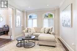 126 VINES PLACE | Aurora Ontario | Slide Image Thirteen