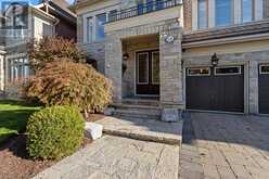 126 VINES PLACE | Aurora Ontario | Slide Image Two