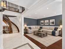 26 COWLES COURT | Richmond Hill Ontario | Slide Image Two