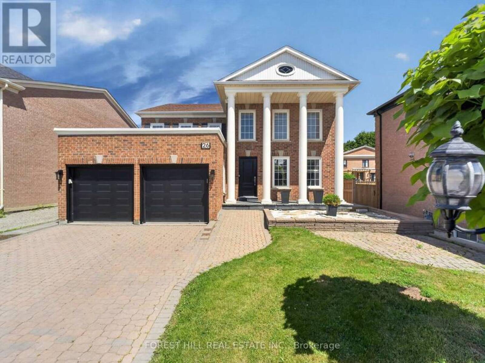 26 COWLES COURT, Richmond Hill, Ontario L4C 9A5