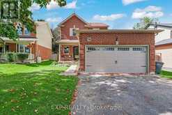70 NATANYA BOULEVARD | Georgina Ontario | Slide Image Two