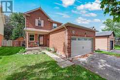 70 NATANYA BOULEVARD | Georgina Ontario | Slide Image Three