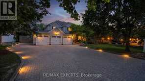 123 FERN VALLEY CRESCENT | Richmond Hill Ontario | Slide Image One