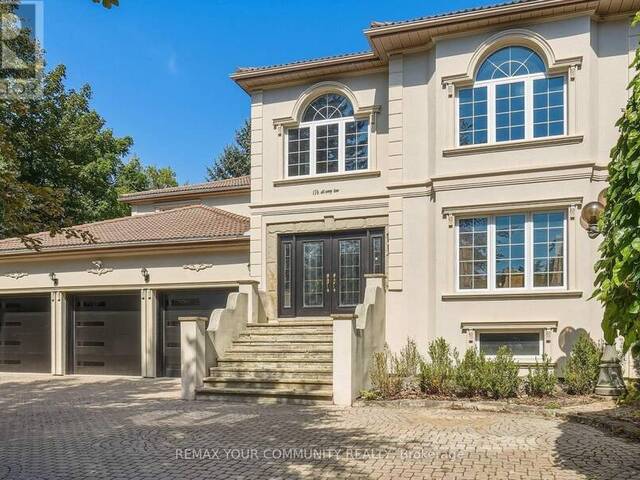 176 OLD SURREY LANE Richmond Hill Ontario, L4C 7E5 - 6 Bedrooms Home For Sale