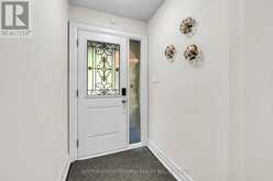 37 GRETMAN CRESCENT | Markham Ontario | Slide Image Four
