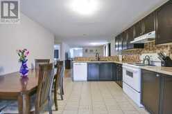 22 PEREGRINE ROAD | Barrie Ontario | Slide Image Seven