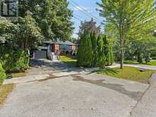 35 FERNALROY BOULEVARD | Toronto Ontario | Slide Image Three