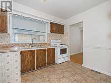 108 THISTLE DOWN BOULEVARD | Toronto Ontario | Slide Image Twelve