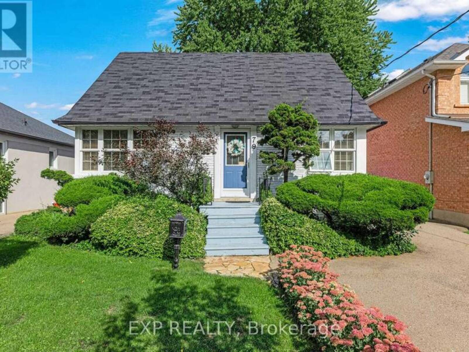 79 SHAVER AVENUE N, Toronto, Ontario M9B 4N6