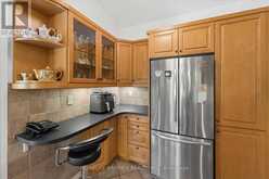 24 RAVENSCROFT CIRCLE | Toronto Ontario | Slide Image Thirteen