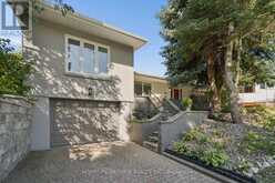 24 RAVENSCROFT CIRCLE | Toronto Ontario | Slide Image Two