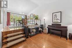 24 RAVENSCROFT CIRCLE | Toronto Ontario | Slide Image Nine