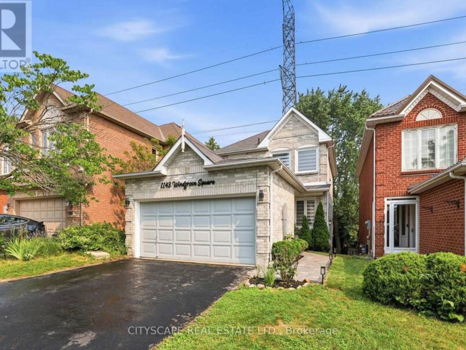 1143 WINDGROVE SQUARE, Pickering, Ontario L1X 2S5