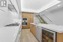 194 SHELDRAKE BOULEVARD | Toronto Ontario | Slide Image Nine