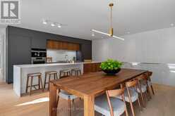 8 FALLINGBROOK WOOD | Toronto Ontario | Slide Image Twelve