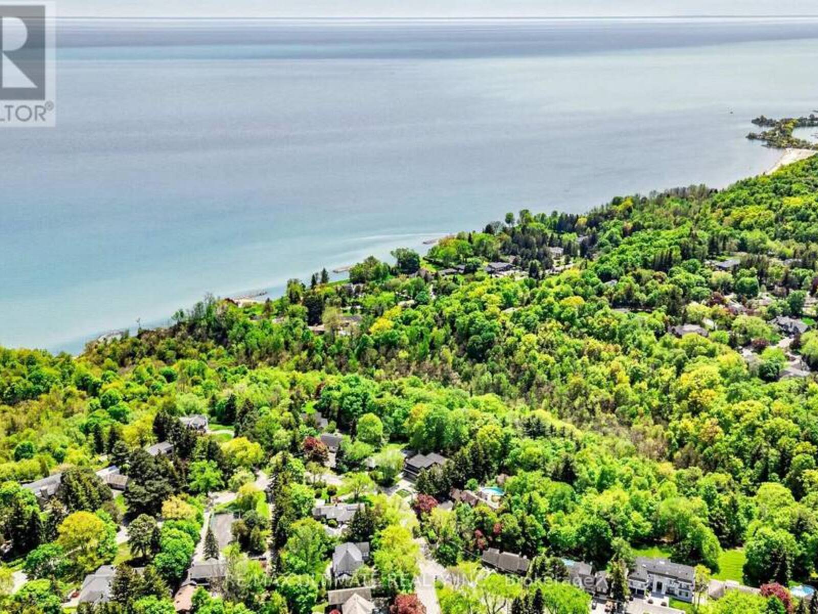25 BELLEHAVEN CRESCENT, Toronto, Ontario M1M 1H2