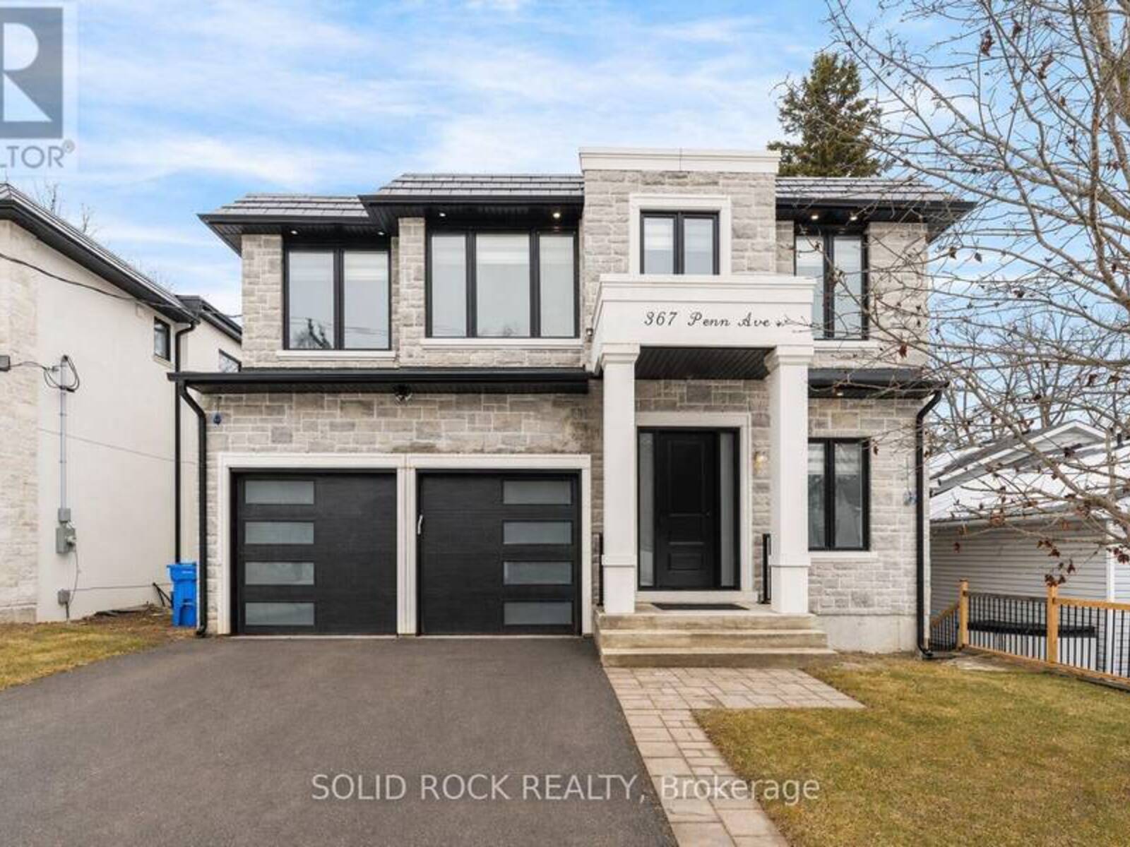 367 PENN AVENUE, Newmarket, Ontario L3Y 2S7