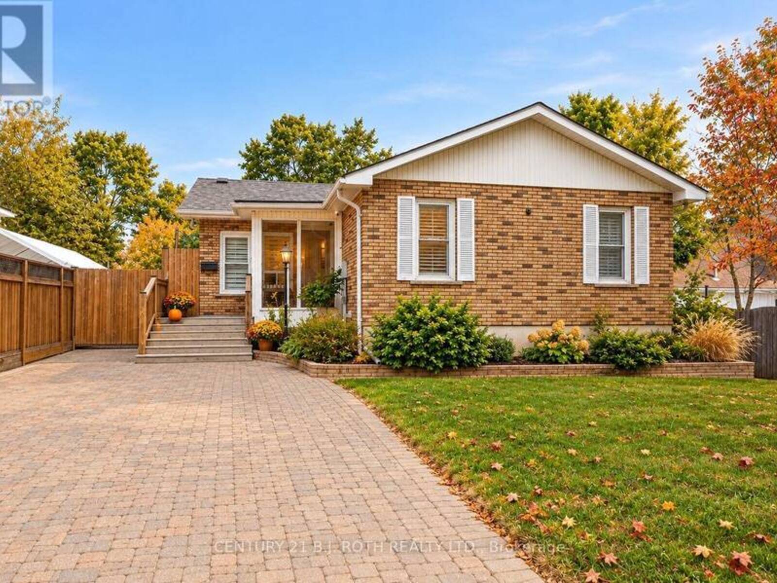 7 WESLEY STREET, Barrie, Ontario L4N 2A4