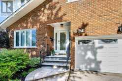 671 LOUIS DRIVE | Mississauga Ontario | Slide Image Five
