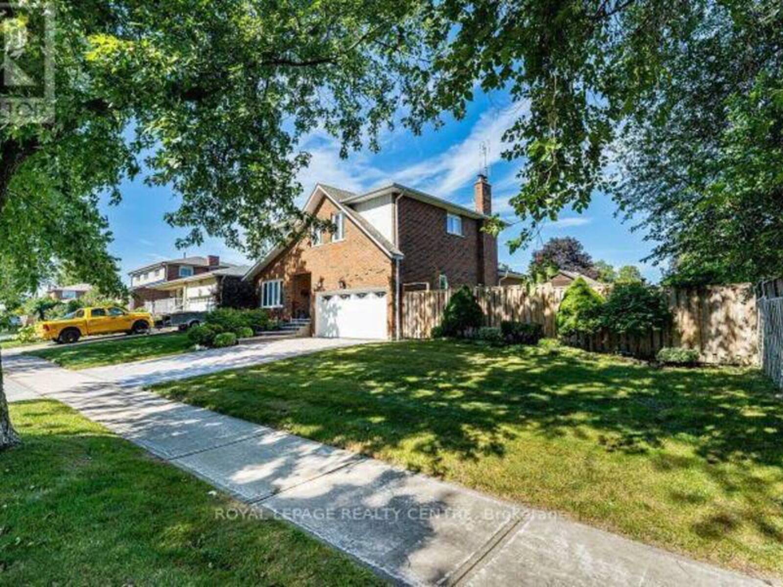 671 LOUIS DRIVE, Mississauga, Ontario L5B 2V4