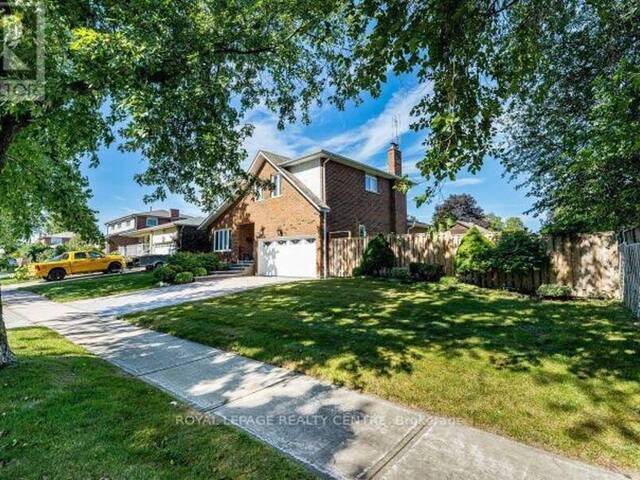 671 LOUIS DRIVE Mississauga Ontario, L5B 2V4 - 5 Bedrooms Home For Sale