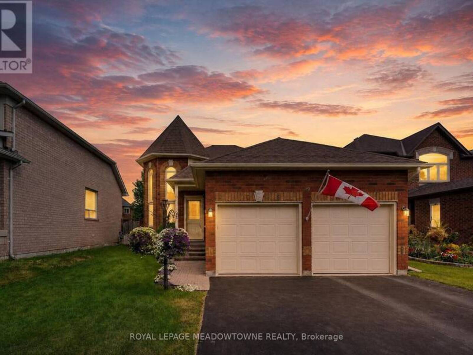 89 STANDISH STREET, Halton Hills, Ontario L7G 5W3