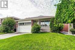 100 SUMMITCREST DRIVE | Toronto Ontario | Slide Image Three