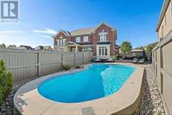 67 HIDDEN LAKE TRAIL | Halton Hills Ontario | Slide Image One