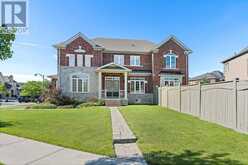 67 HIDDEN LAKE TRAIL | Halton Hills Ontario | Slide Image Two