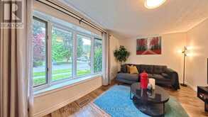 380 GRANGEWOOD DRIVE | Waterloo Ontario | Slide Image Six