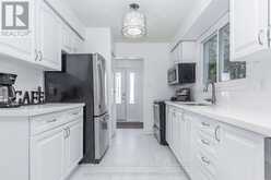 3 OREN BOULEVARD | Barrie Ontario | Slide Image Sixteen