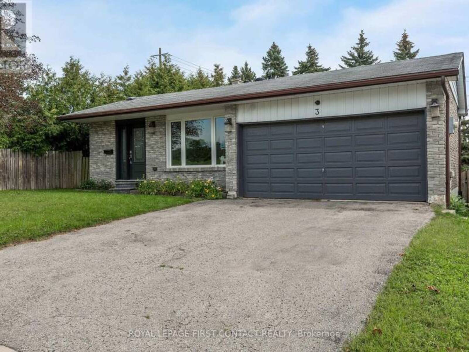 3 OREN BOULEVARD, Barrie, Ontario L4N 4T3