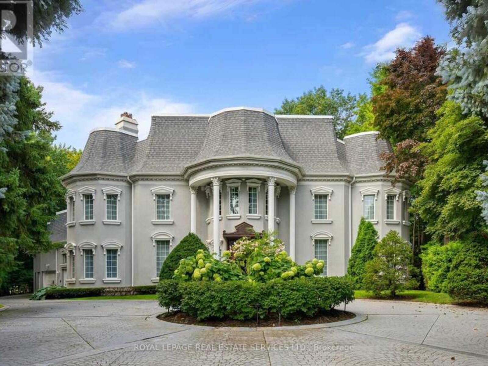 7 THE GREEN PINES, Toronto, Ontario M9C 2K5