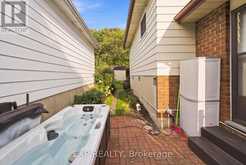 447 DRUMMERHILL CRESCENT | Waterloo Ontario | Slide Image Six