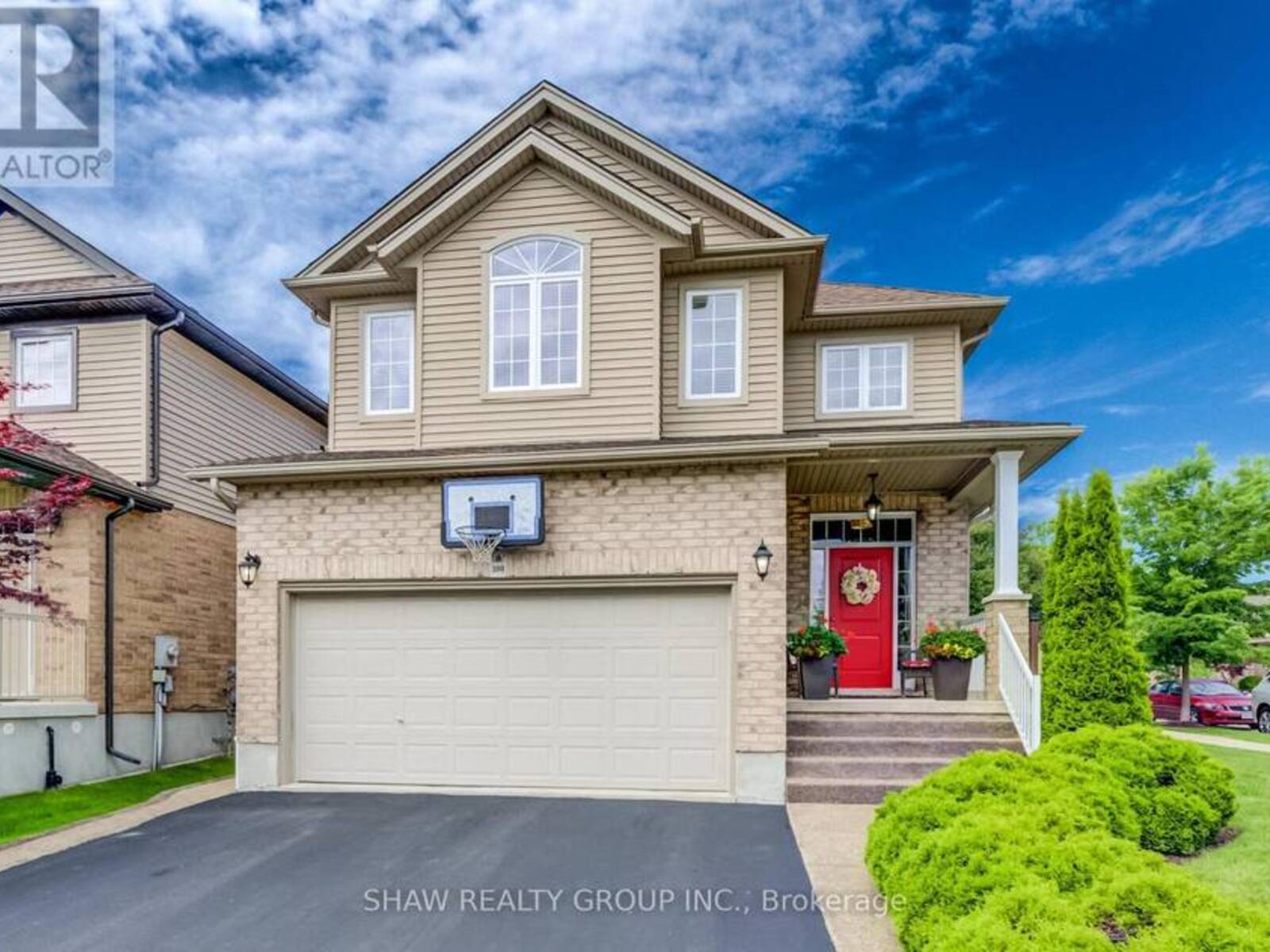 300 WATERVALE CRESCENT, Kitchener, Ontario N2A 0G6