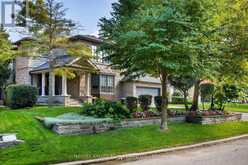 15 MOOREHILL DRIVE | Toronto Ontario | Slide Image Four