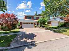 22 MEADOWGLADE CRESCENT | Toronto Ontario | Slide Image Two