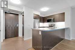 712 - 19 GRAND TRUNK CRESCENT | Toronto Ontario | Slide Image Thirteen