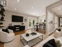 72 WOODGARDEN CRESCENT | Toronto Ontario | Slide Image Nine