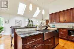 10 QUEENSGROVE ROAD | Toronto Ontario | Slide Image Twelve