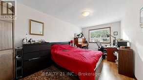 48 MEGAN AVENUE | Toronto Ontario | Slide Image Twelve