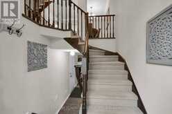 83 MOSAICS AVENUE | Aurora Ontario | Slide Image Four