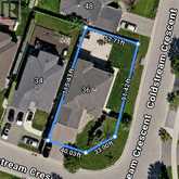 36 COLDSTREAM CRESCENT | Richmond Hill Ontario | Slide Image Three