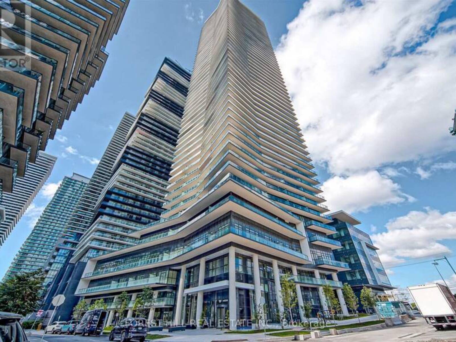 2009 - 38 ANNIE CRAIG DRIVE, Toronto, Ontario M8V 0G9
