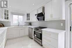 49 KING LOUIS CRESCENT | Toronto Ontario | Slide Image Thirteen