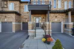 65 BLACKWELL CRESCENT | Bradford West Gwillimbury Ontario | Slide Image Five