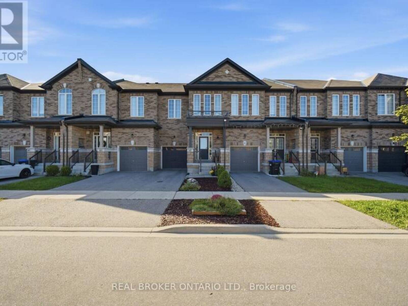 65 BLACKWELL CRESCENT, Bradford West Gwillimbury, Ontario L3Z 4L3