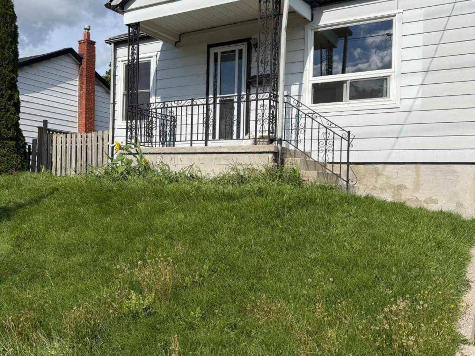 267 DREW STREET, Oshawa, Ontario L1H 5A6
